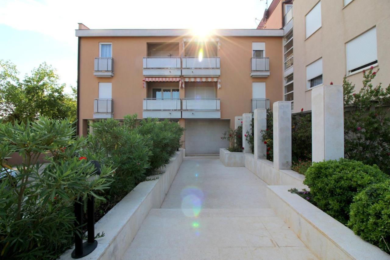 Apartment Vojka In City Center Poreč Dış mekan fotoğraf